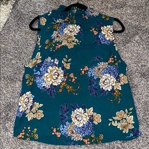 Women’s shirt